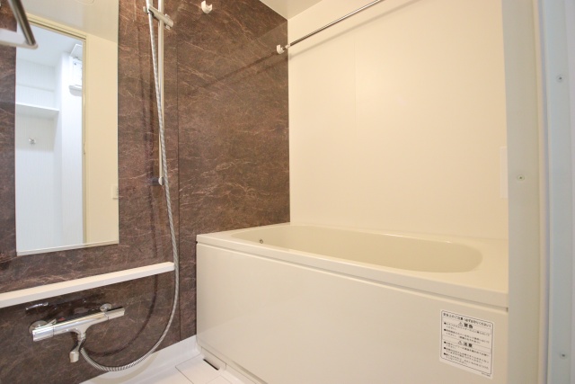 バス・シャワールーム　※別室の参考写真の為、現況優先です。
