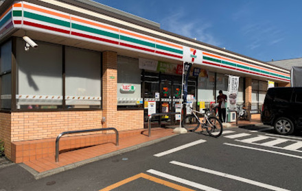 コンビニ　セブンイレブン 練馬豊玉南店（コンビニ）まで319m