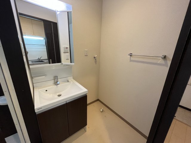 洗面設備　洗髪洗面化粧台付き♪