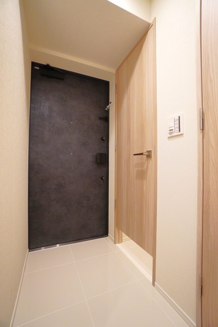 玄関　※写真は同タイプ住戸です。