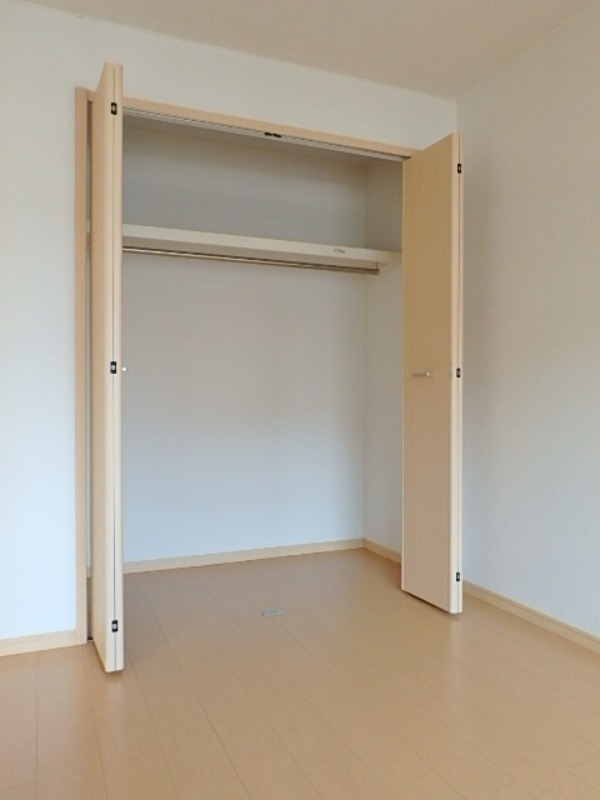 収納　図面と現状に相違がある場合には現状を優先