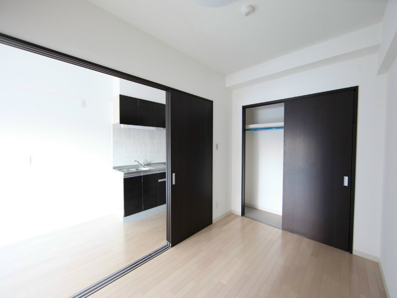 その他部屋・スペース　ＬＤＫ13帖　洋室4.8帖　つなげて使用が出来ます