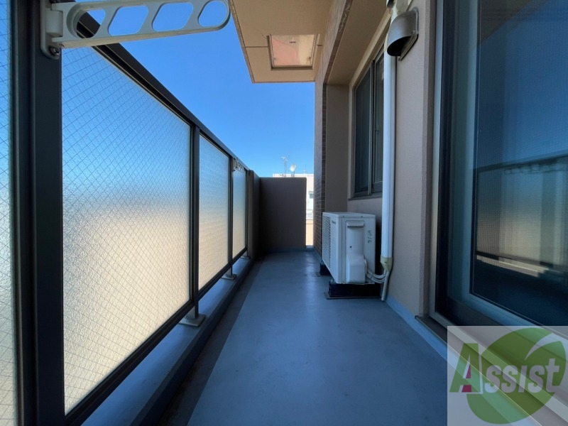 バルコニー　バルコニーです。洗濯物を干したり一息ついたりできますね！