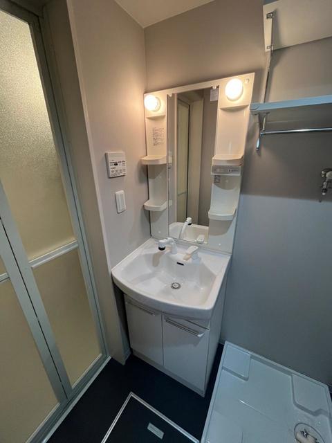 洗面設備　同仕様