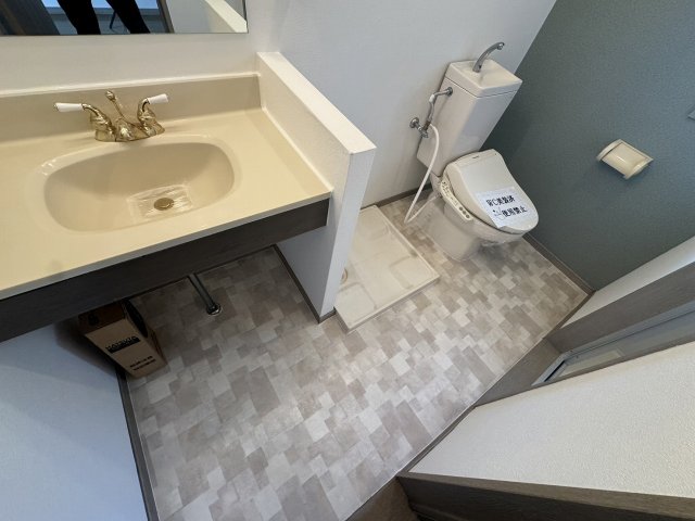 洗面設備　脱衣スペースもあります