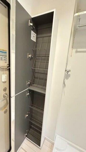 収納　同施工タイプ