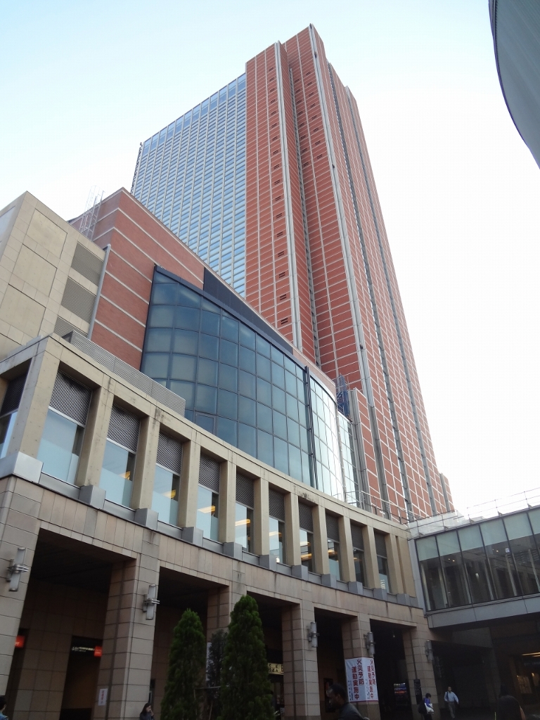 ショッピングセンター　TSUTAYA 三軒茶屋店（ショッピングセンター）まで376m