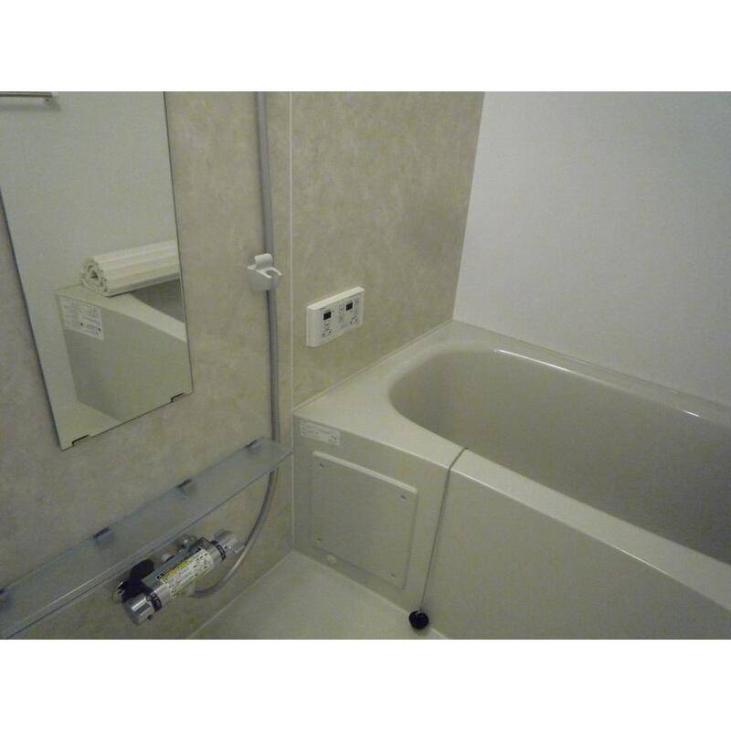 バス・シャワールーム　追い焚き機能完備♪