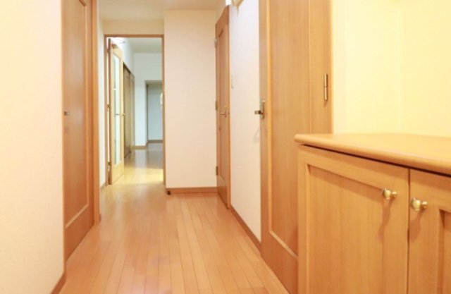 玄関　※参考写真