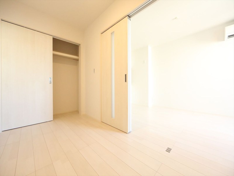 その他部屋・スペース　洋室3.8帖　クローゼット付（収納充実してます）　同仕様写真