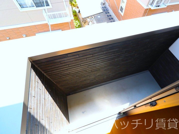 バルコニー　※同型タイプの為現状優先