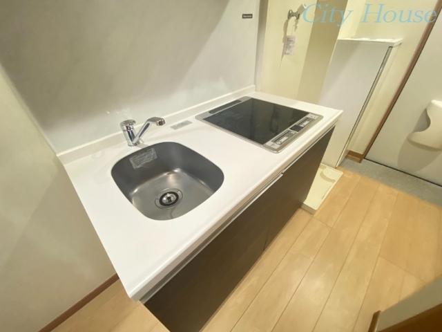 キッチン　別部屋参考写真です