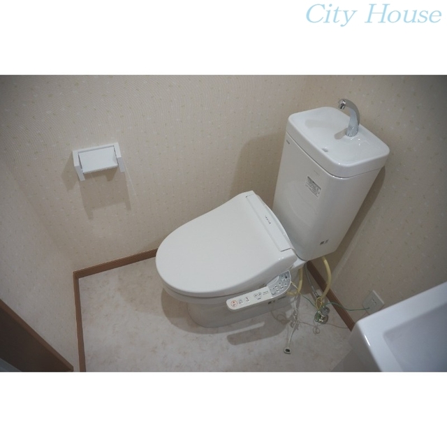 トイレ　別部屋参考写真です