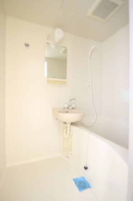 バス・シャワールーム　同物件別室