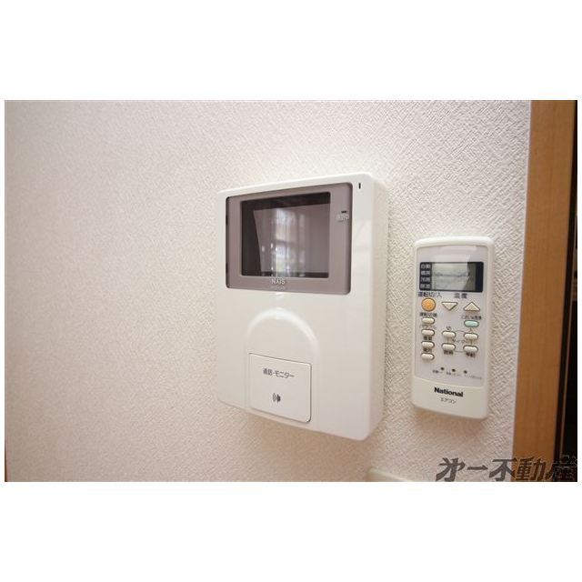 セキュリティ　モニター付きインターホン