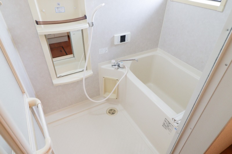 バス・シャワールーム　図面と現状に相違がある場合には現状を優先．．．