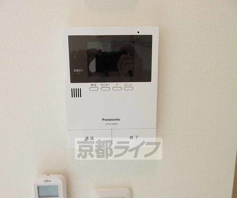 セキュリティ　安心のモニターフォン・