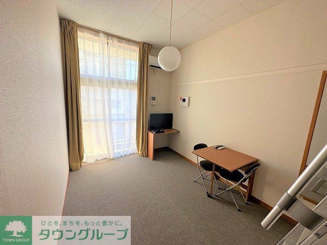 居室・リビング　同タイプの部屋の写真です。