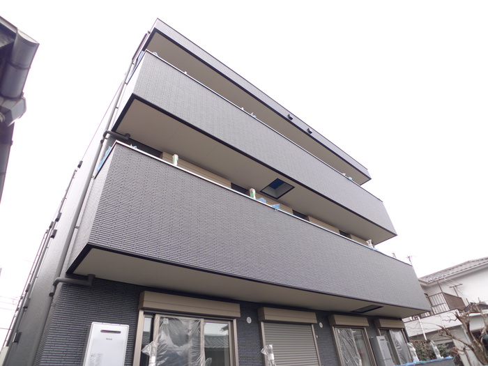 建物外観　建築中