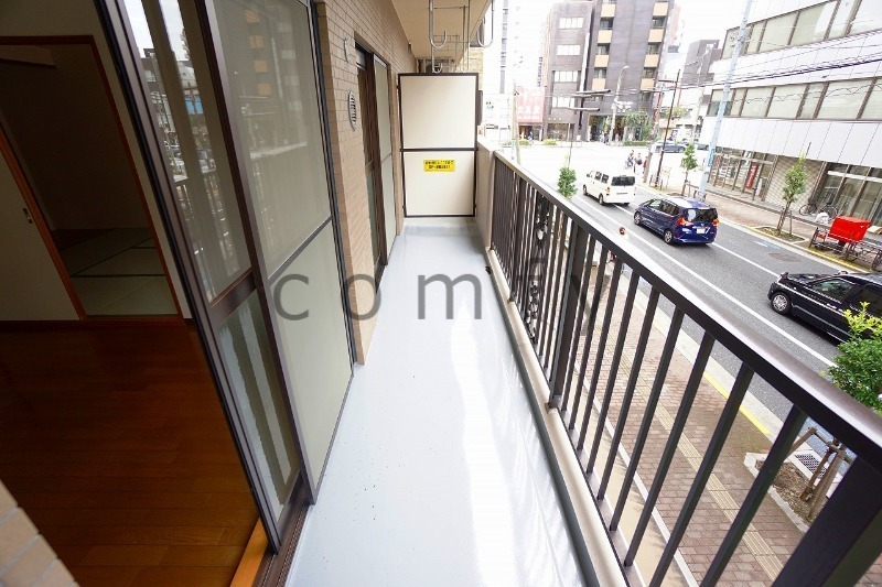 バルコニー　バルコニー