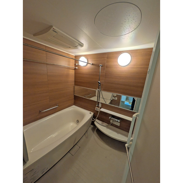 バス・シャワールーム　バス