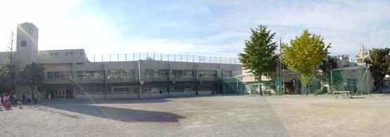 小学校　板橋区立 加賀小学校（小学校）まで348m