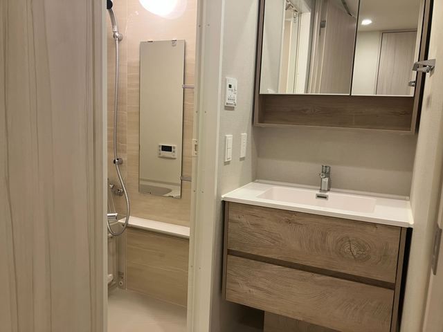 洗面設備　※写真は同タイプ住戸です。