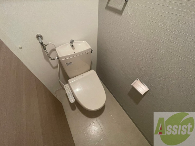 トイレ　トイレです。ウォシュレット付を探している方、おすすめです。