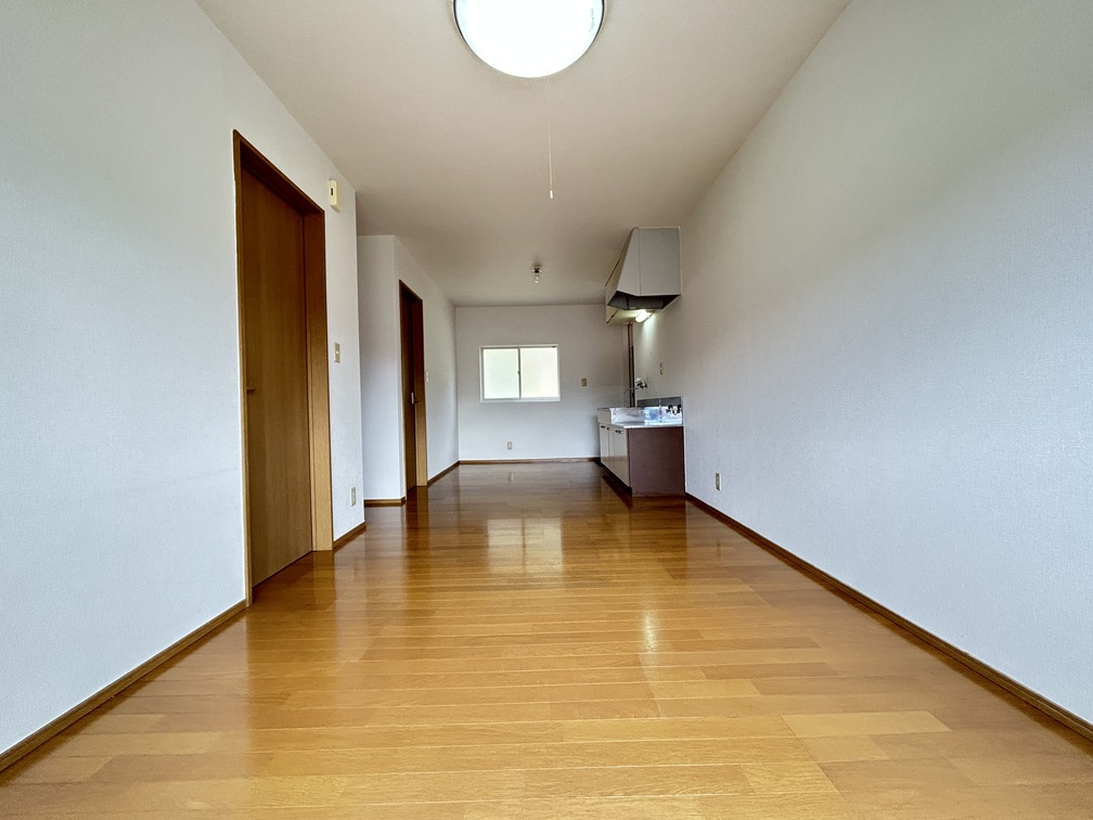 居室・リビング　写真は同物件の別号室※現況優先