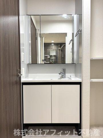 洗面設備　洗髪洗面化粧台