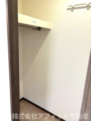 収納　ウォークインクローゼット