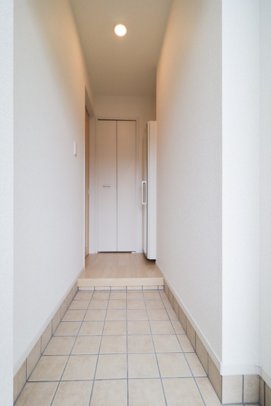 玄関　図面と現状に相違がある場合には現状を優先