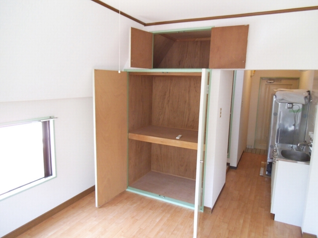 収納　上部にもたっぷり収納できます！