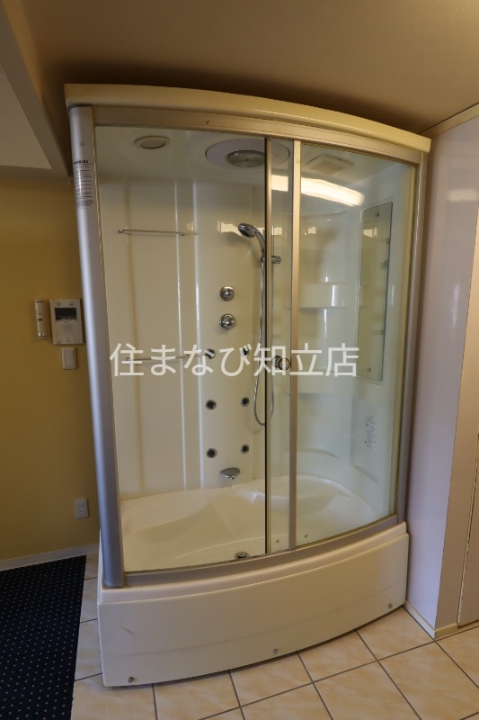 バス・シャワールーム　同型別部屋写真