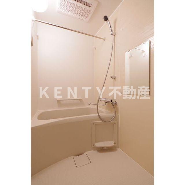 バス・シャワールーム　ゆったり過ごせるお風呂です