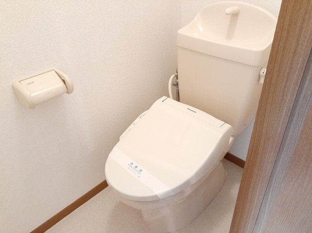 トイレ　落ち着いたトイレです