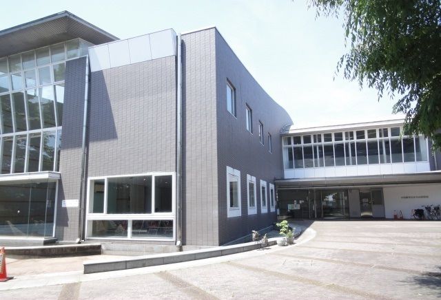 図書館　かもめ図書館（図書館）まで170m