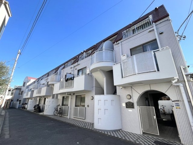 建物外観　外観は落ち着いています