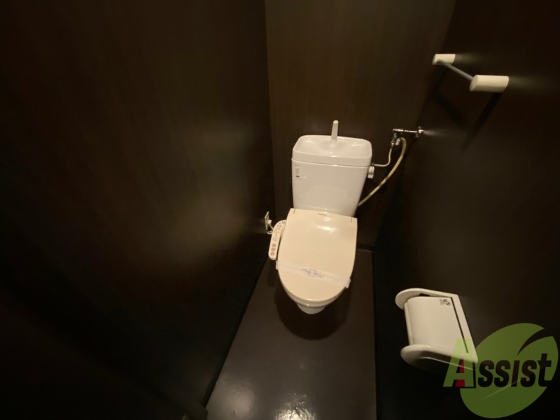 トイレ　ウォシュレット機能がついたトイレ。安心して使用できますね。