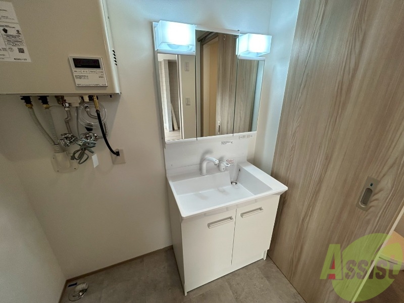 洗面設備　こちらに洗面台があります。朝の洗顔はこちらで。