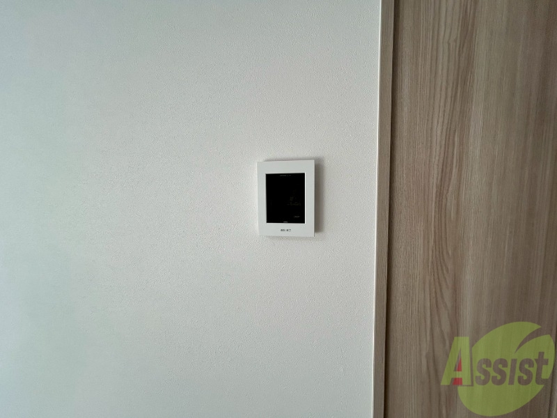 セキュリティ　ＴＶモニター付インターホンです。来客者の顔が見えるので安心！