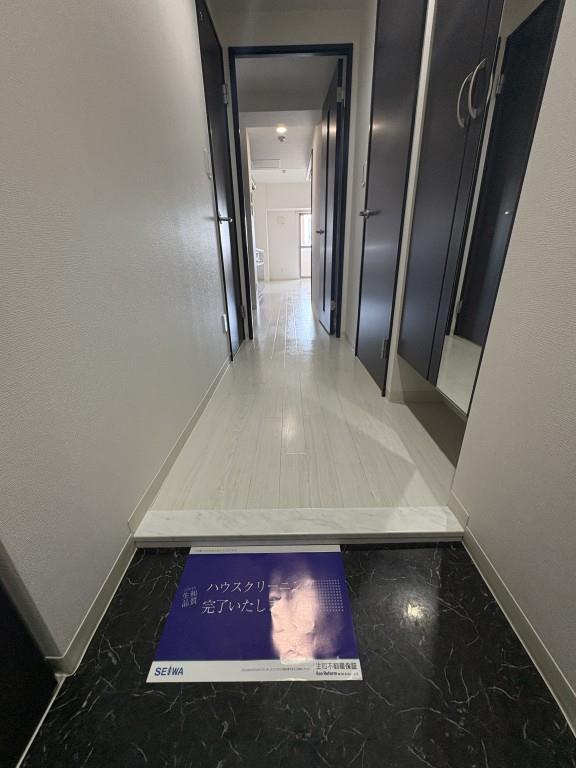 玄関　玄関収納豊富