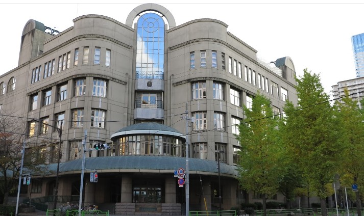 小学校　中央区立月島第三小学校（小学校）まで612m