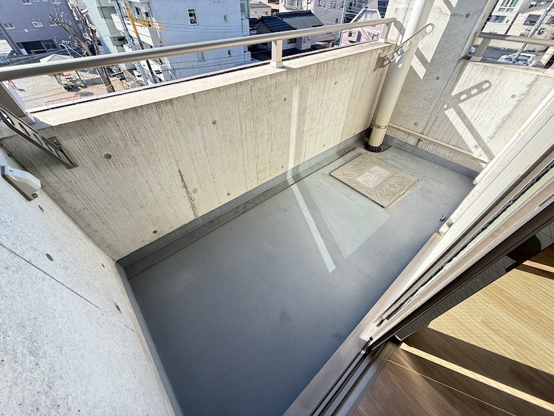 バルコニー　※同棟同型内観写真、現状優先となります。