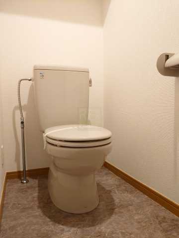 トイレ　フェニックス三軒茶屋