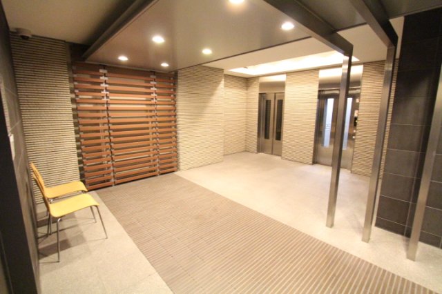 ロビー　※参考写真