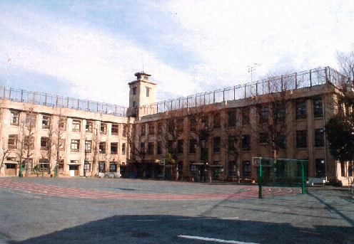 小学校　渋谷区立広尾小学校（小学校）まで670m