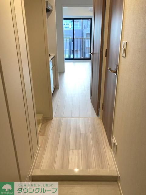 玄関　※写真は同タイプ住戸です。