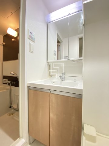 洗面設備　レオンコンフォート難波南　独立洗面台