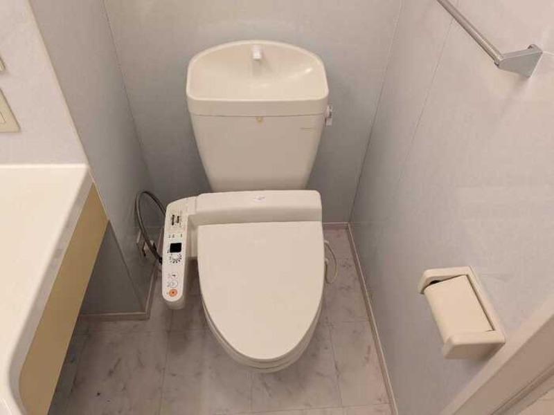 トイレ　図面と現状に相違がある場合には現状を優先